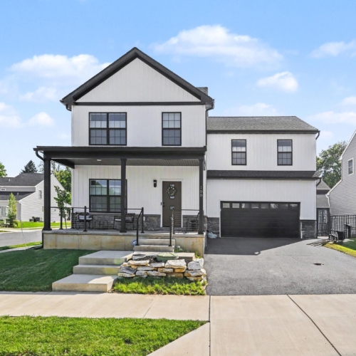100 Meadows Bend