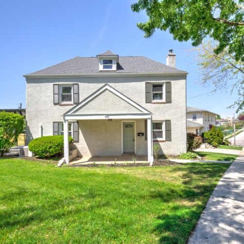 461 W 11th Avenue