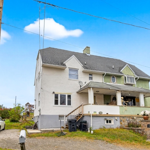 212 Pine Street